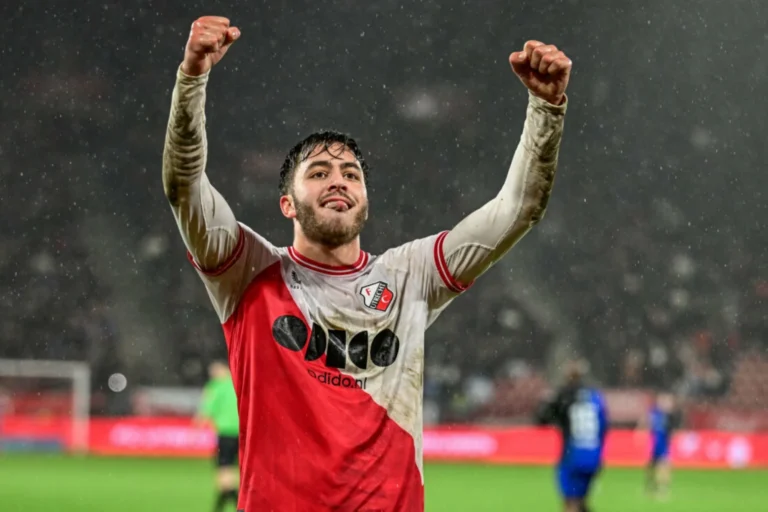 بشكتاش التركي يكثف مساعيه لضم سفيان الكرواني.. صفقة مرتقبة في الميركاتو الشتوي