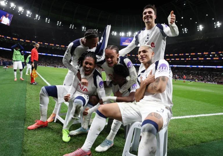 توتنهام يكتسح سلافيا براغ بثلاثية في دوري أبطال أوروبا ويعزز آماله