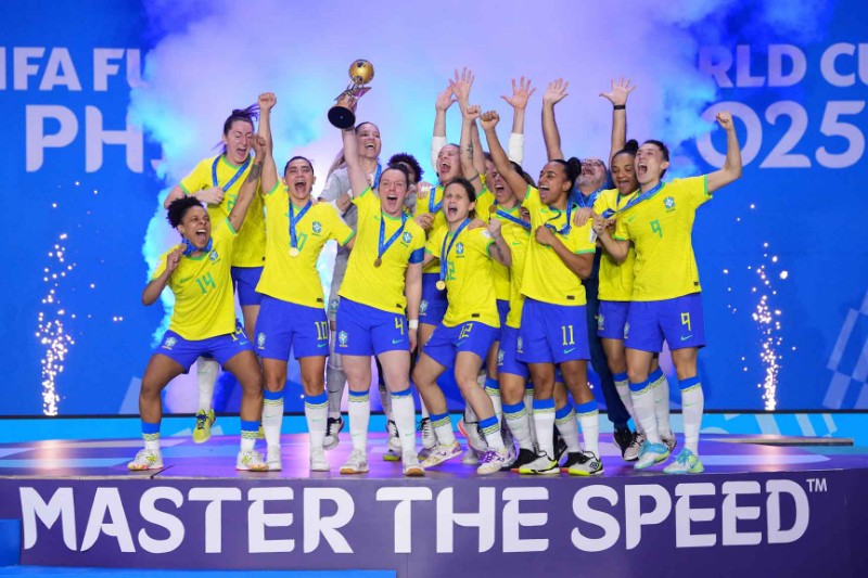 البرازيل تحصد لقب كأس العالم للسيدات لكرة القدم داخل الصالات في الفلبين