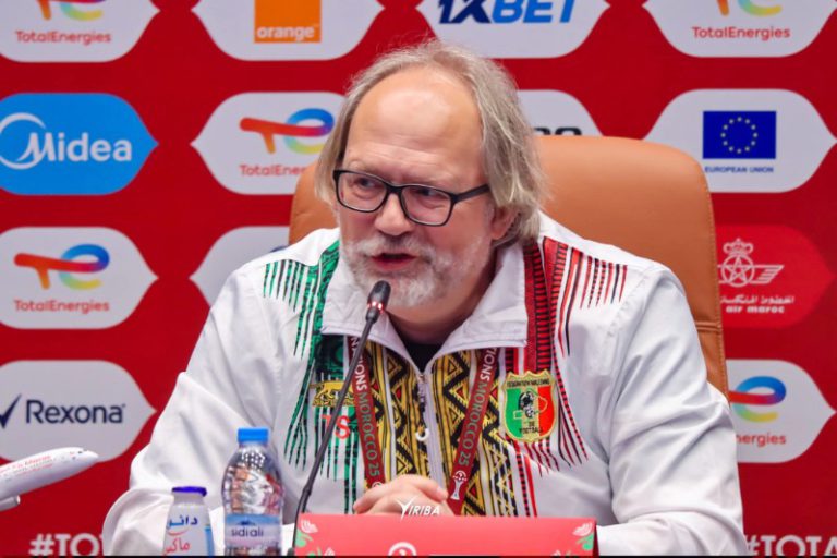 مدرب مالي يطلب دعم جماهير الرجاء في مواجهة أسود الأطلس