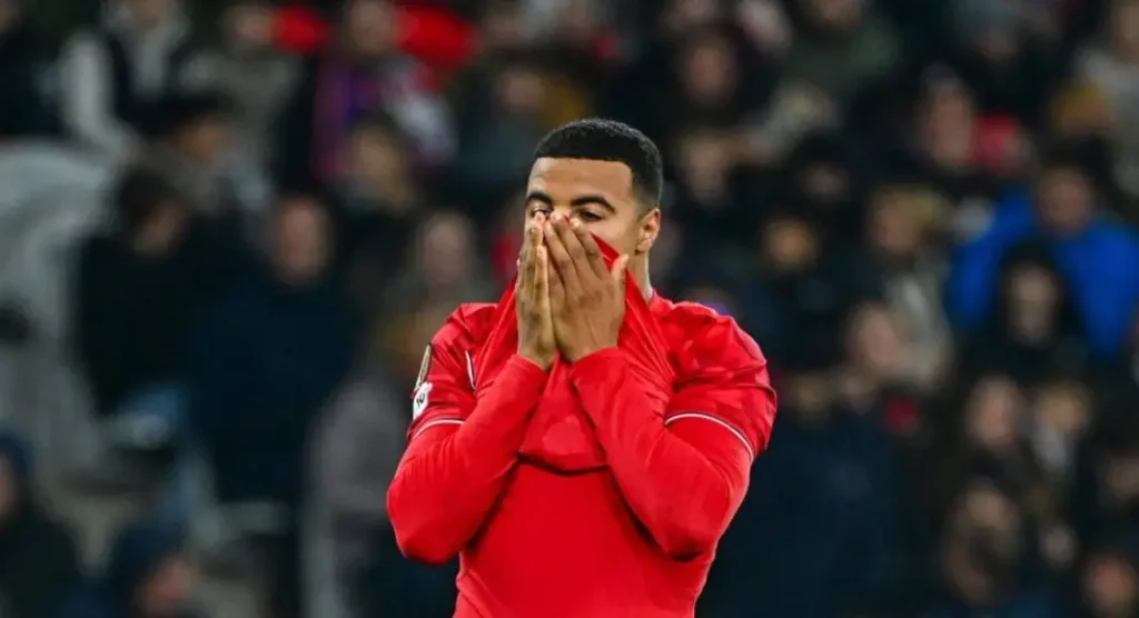 إصابة إيغامان تثير القلق قبل أمم إفريقيا.. والمدرب يكشف التفاصيل