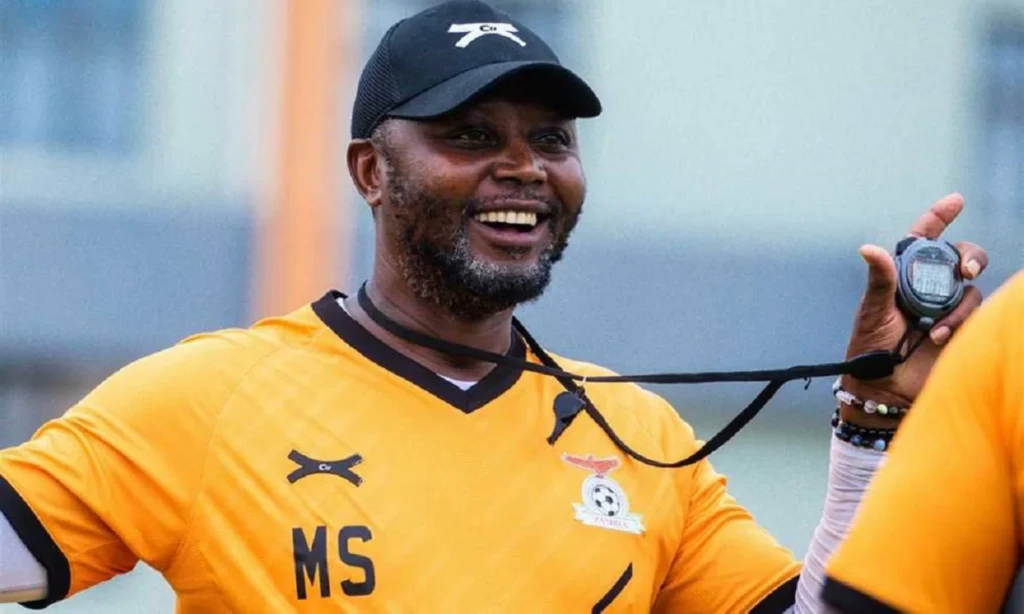 عين على الخصم .. مدرب زامبيا يكشف هوية المرشح للفوز بكأس أفريقيا