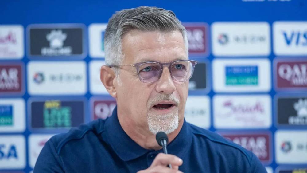 مدرب البحرين يشعل مواجهة الجزائر بتصريحات نارية بعد ودية المغرب