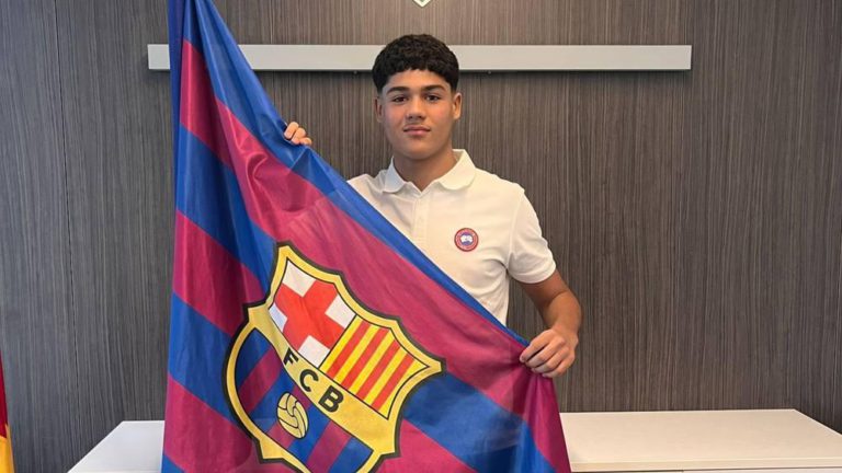 برشلونة يجدد عقد الموهبة المغربية إسماعيل زياني رسميًا