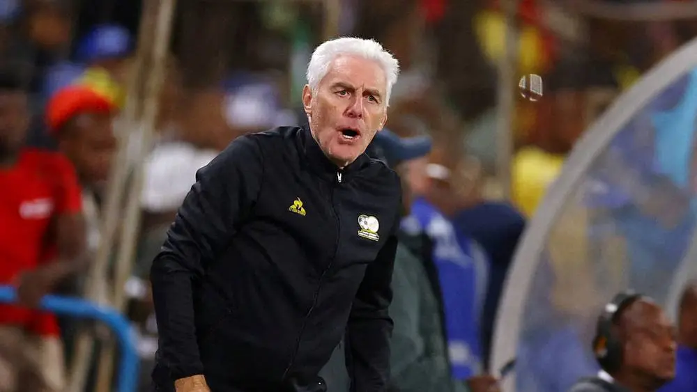 مدرب جنوب أفريقيا يهاجم تنظيم المغرب لكأس أمم أفريقيا 2025