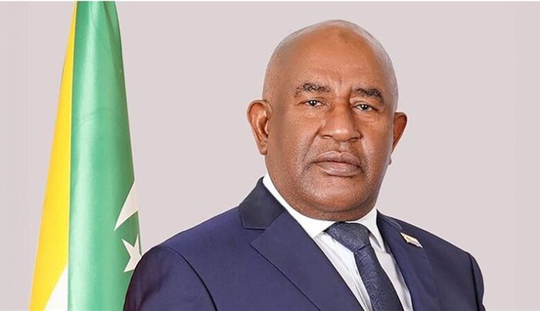 رئيس جزر القمر: المغرب وإخواننا ونساندكم في كأس العالم