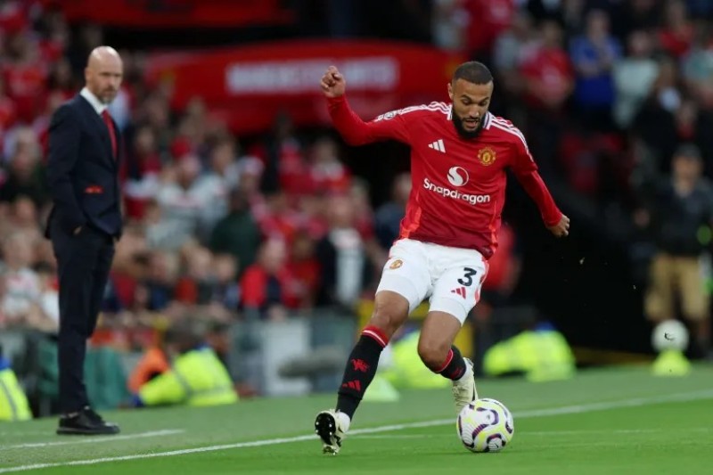 مانشستر يونايتد غاضب من منع مزراوي من اللعب أمام بورنموث