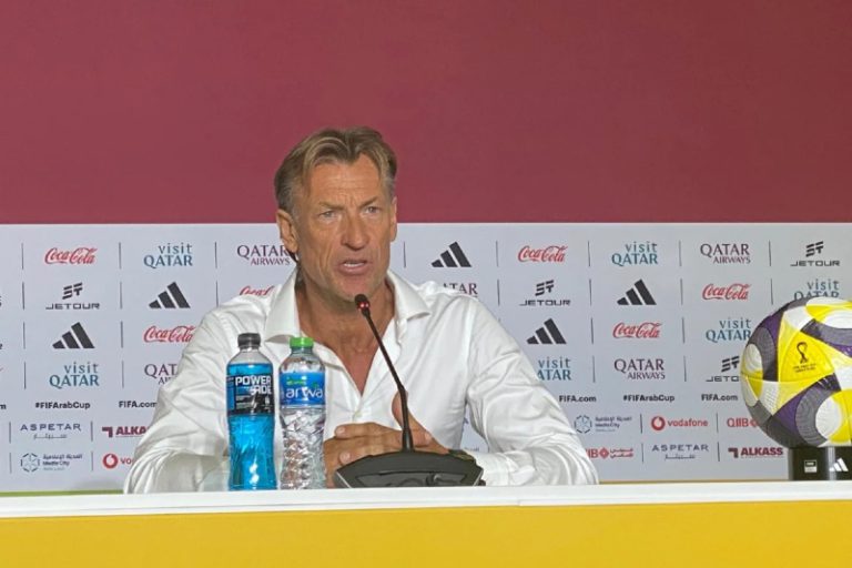 رونار يشيد بالمنتخب المغربي: "حتى البرازيل تخشاكم"