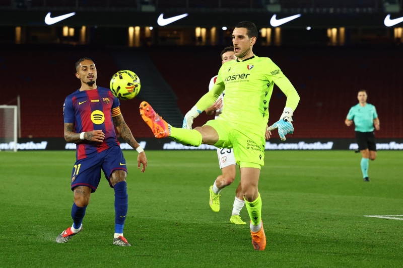 برشلونة يواصل الصدارة بفوز سابع على التوالي في الدوري الإسباني