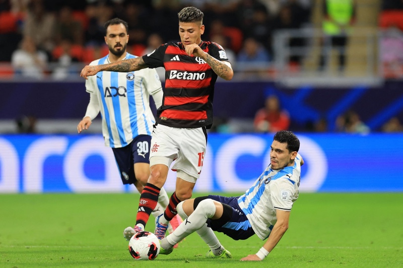 فلامينغو البرازيلي يطيح ببيراميدز المصري ويبلغ نهائي التحدي