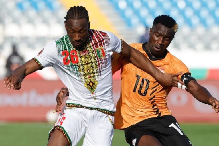 مدرب زامبيا راضٍ بالتعادل مع مالي.. وسينتفيت غاضب من النتيجة