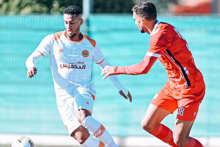 الكوكب المراكشي يفوز وديًا على نهضة بركان ويختتم معسكره