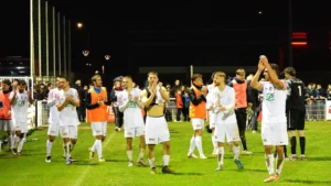 ركلات ترجيح تاريخية في كأس فرنسا: بيثون يتأهل بعد مباراة ماراثونية أمام ستينفورد ركلات ترجيح تاريخية في كأس فرنسا: بيثون يتأهل بعد مباراة ماراثونية أمام ستينفورد