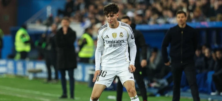 فالديبيناس يكرر إنجاز حكيمي مع ريال مدريد بالدوري