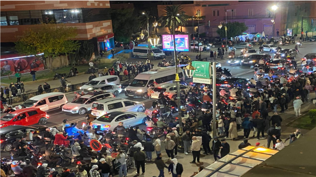 المغاربة يحتفلون بالفوز بكأس العرب: فرحة عارمة تجتاح المدن