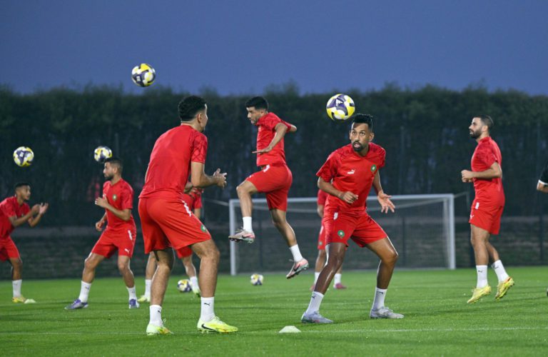 انطلاق كأس العرب 2025: المغرب وجزر القمر في مواجهة نارية على ملعب خليفة الدولي