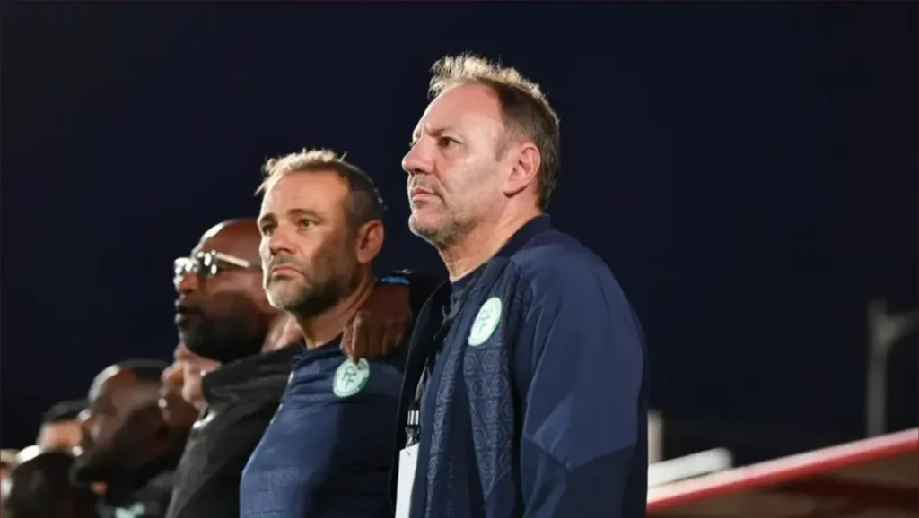 قرار "فيفا" المفاجئ يربك استعدادات جزر القمر لكأس أمم إفريقيا 2025 بالمغرب