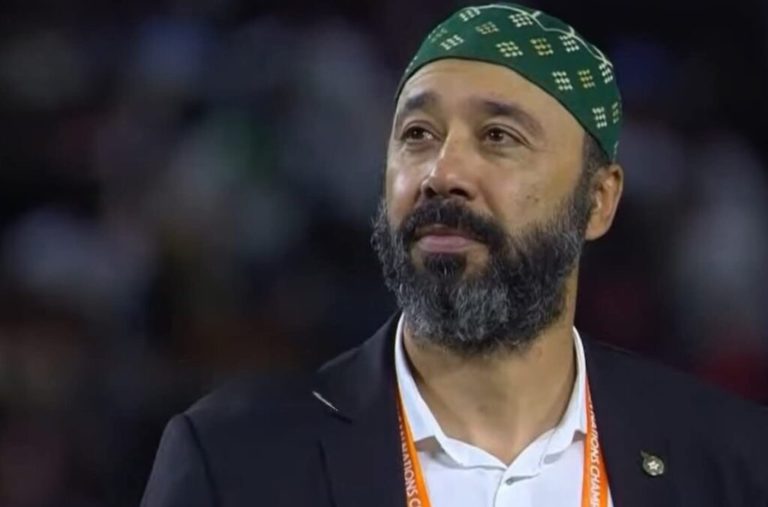 السكتيوي يروي قصة مؤثرة عن قبعة والده قبل نهائي كأس العرب