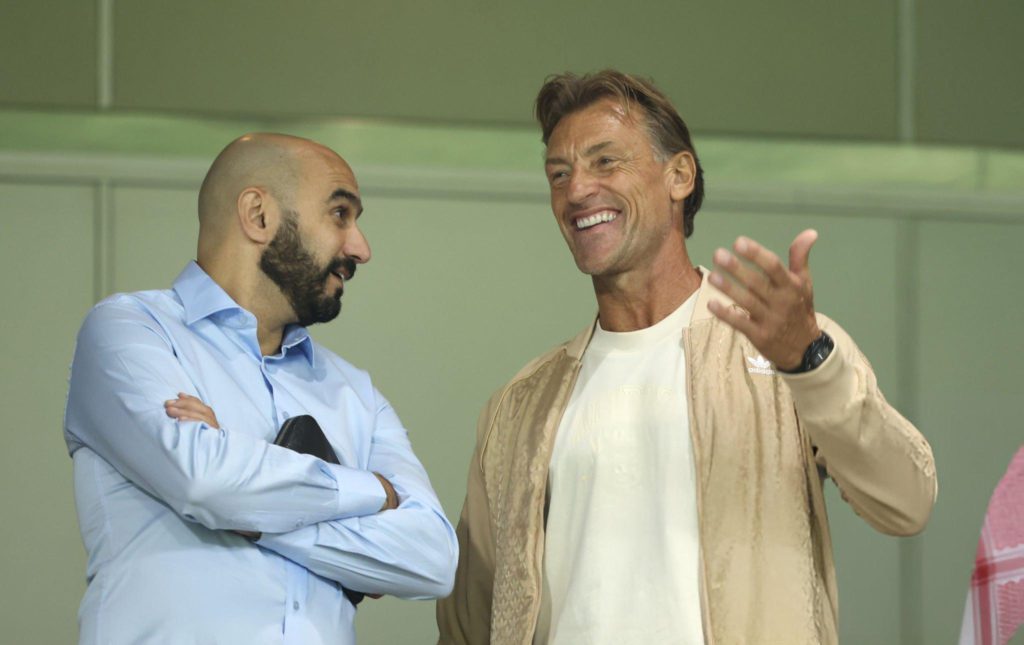 هيرفي رينارد يواجه أسود الأطلس في مواجهة تاريخية بكأس العرب 2025