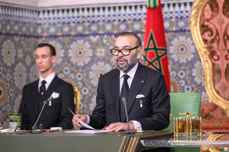 الملك محمد السادس يهنئ أسود الأطلس بعد فوزهم بكأس العرب