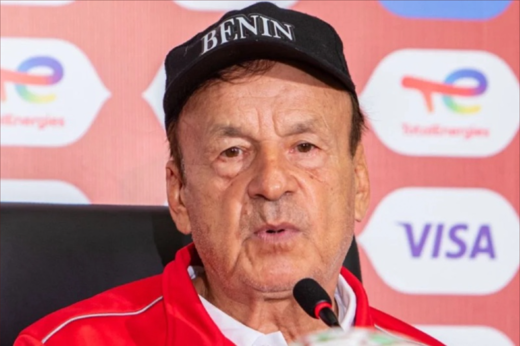 رور يحتفل بفوز تاريخي لبنين على بوتسوانا في تصفيات أفريقيا 2025