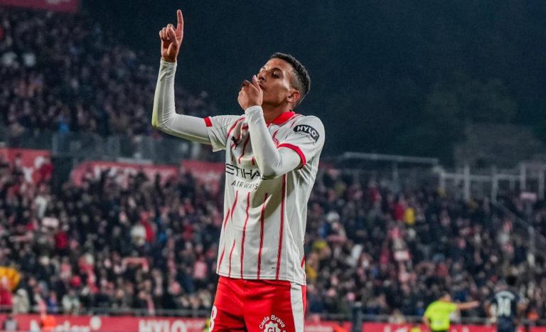 من "الرفض" إلى "المجد": أوناحي يتألق ويسحق ريال مدريد في ليلة تاريخية