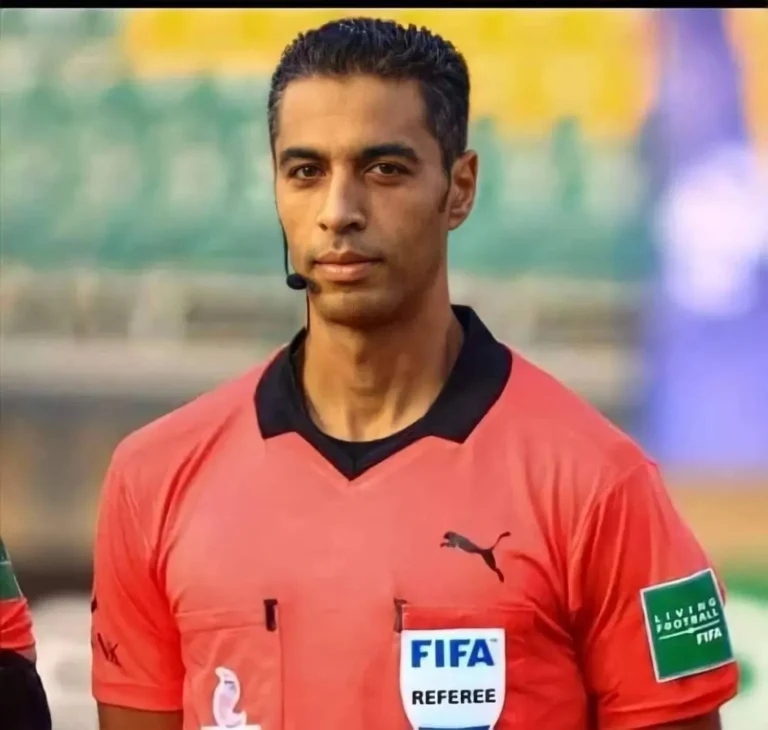 حكم مصري ينهي جدلًا جزائريًا حول مباراة المغرب والكاميرون