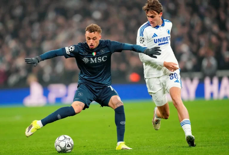 كوبنهاغن يجبر نابولي على التعادل بدوري الأبطال