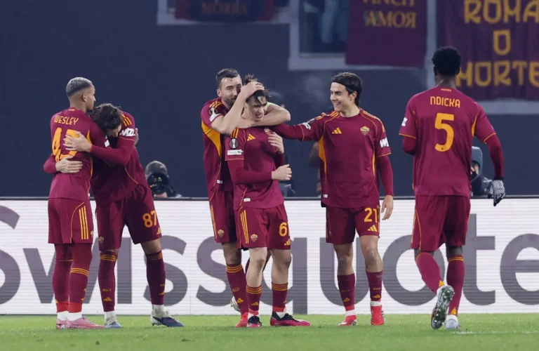 روما يقترب من التأهل الأوروبي المباشر بعد فوزه على شتوتغارت