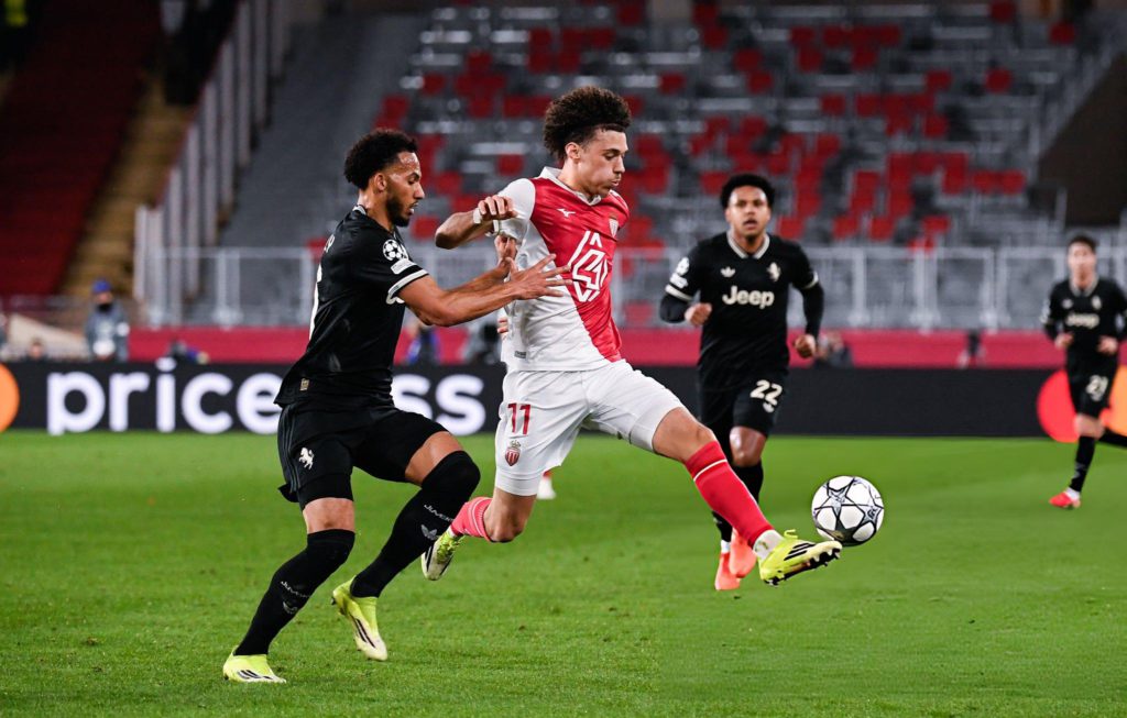يوفنتوس وموناكو يتعادلان سلبيًا ويضيعان فرصة التأهل المباشر