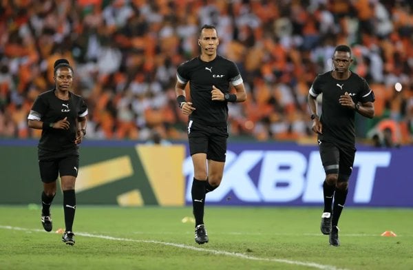 غموض يلف حكام ربع نهائي أمم أفريقيا 2025 وسط ترقب الإعلان الرسمي