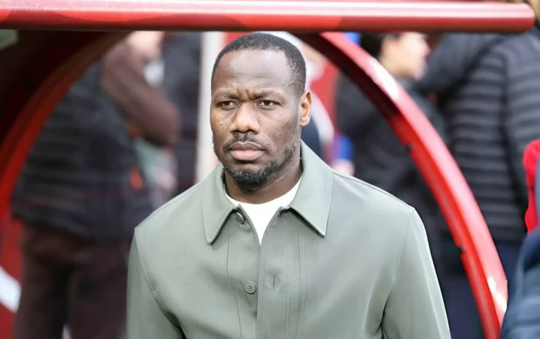 مدرب السنغال يدافع عن قراره بعد جدل الانسحاب من نهائي "الكان"