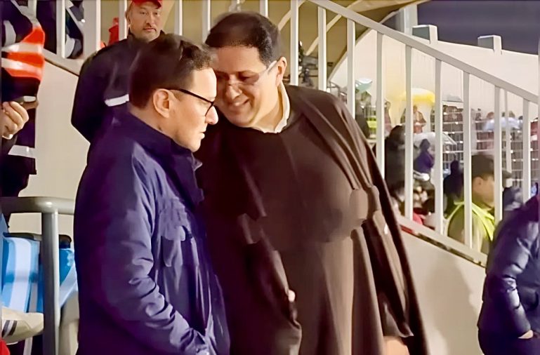 آيت منا يبلغ بنهاشم بقرار الوداد النهائي بشأن الميركاتو الشتوي