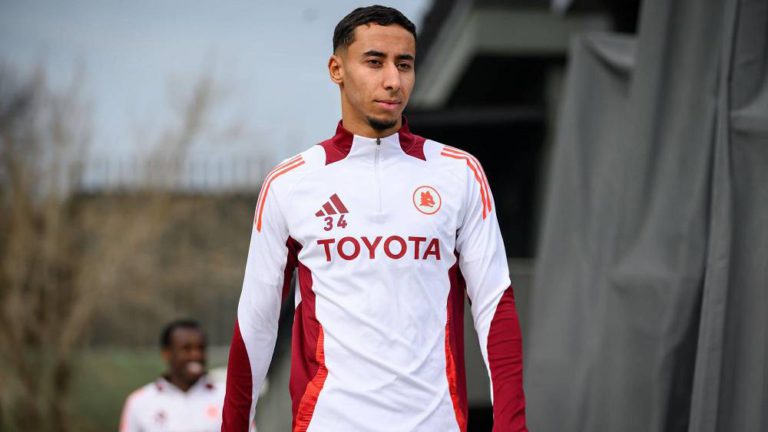 إصابة صلاح الدين تثير القلق في آيندهوفن قبل مواجهة بريدا