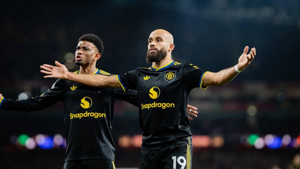 مانشستر يونايتد ينتفض ويفوز على أرسنال في مباراة مجنونة بالدوري