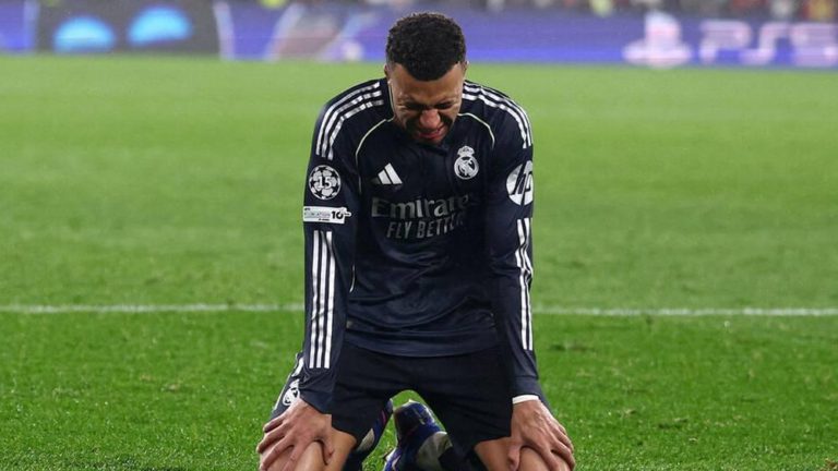 مبابي غاضب من هزيمة ريال مدريد أمام بنفيكا بدوري الأبطال