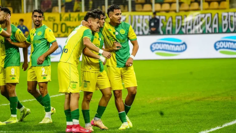 غضب واحتقان في تيزي وزو قبيل لقاء شبيبة القبائل والجيش الملكي