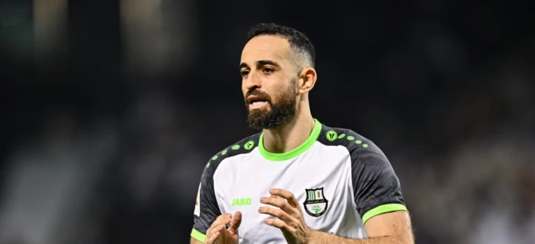 فتوحي يدعم "أسود الأطلس" قبل نهائي أفريقيا أمام السنغال