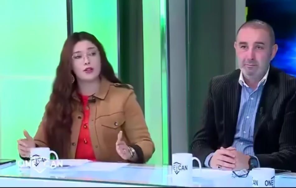 صحافية جزائرية تحسم جدل ضربة الجزاء وتوضح موقفها للجمهور