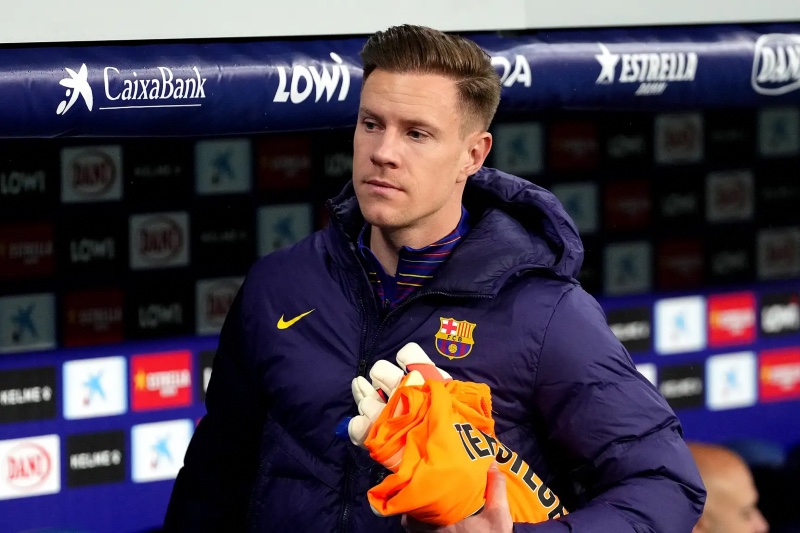 فليك يحسم الجدل: خوان غارسيا الحارس الأساسي لبرشلونة