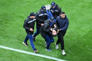 الأمن المغربي يكذب شائعات وفاة بمباراة المغرب والسنغال