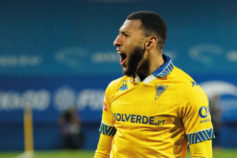 يانيس بكراوي يتألق في البرتغال وينافس على صدارة الهدافين