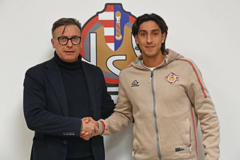 كريمونيزي الإيطالي يضم الدولي المغربي يوسف مالح