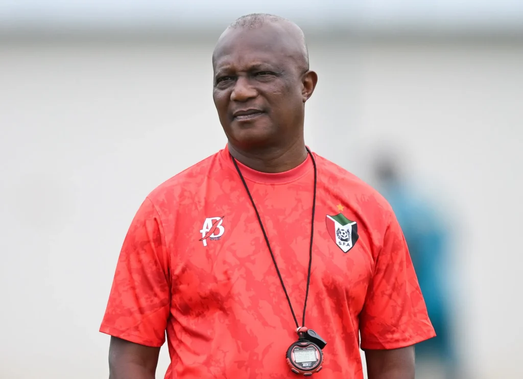 مدرب السودان يتحدى السنغال: "تركيزنا على ثمن النهائي"