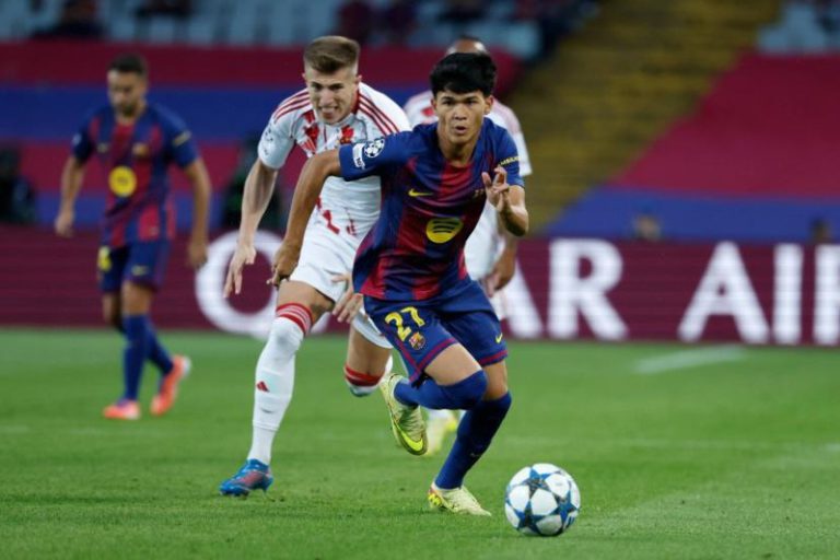 باريس سان جيرمان يضم درو فرنانديز نجم برشلونة بعقد طويل الأمد