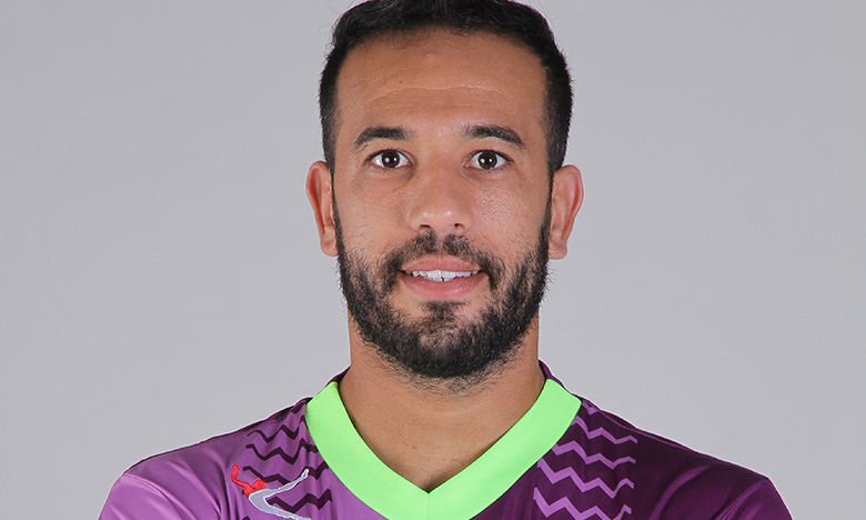 نهضة بركان يتفاوض مع الزنيتي لتعزيز حراسة مرماه