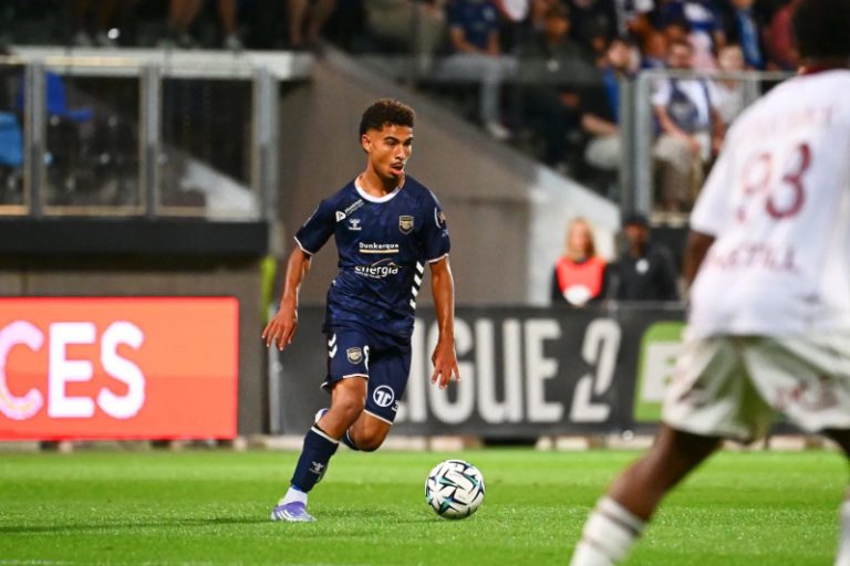 نجم مغربي صاعد ينتقل من دانكيرك إلى الدوري الفرنسي