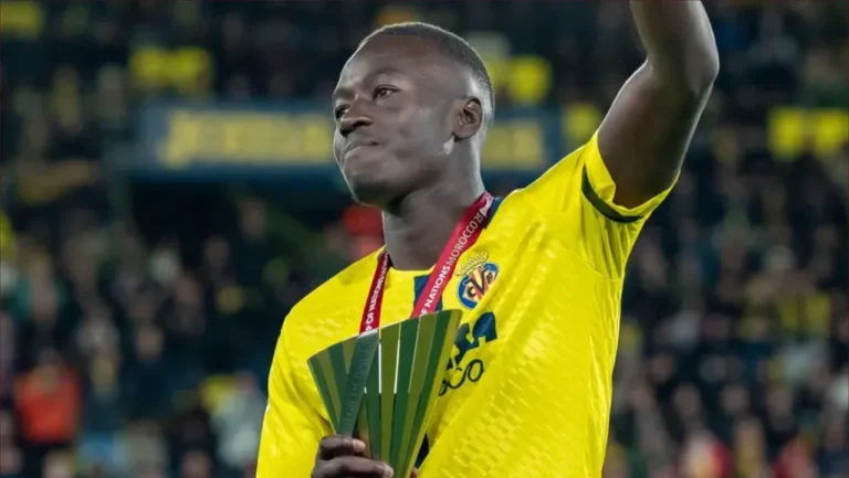 براهيم دياز يظهر الروح الرياضية ويحظى بالإشادة قبل لقاء فياريال