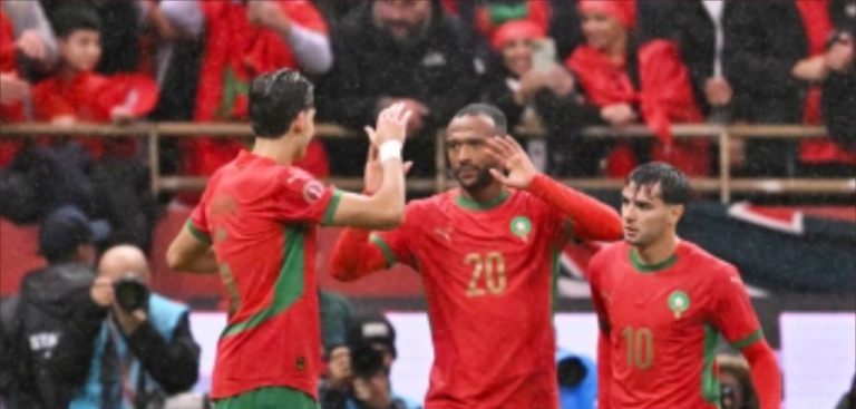 ليفربول يراقب نجمًا مغربيًا شابًا لخلافة محمد صلاح