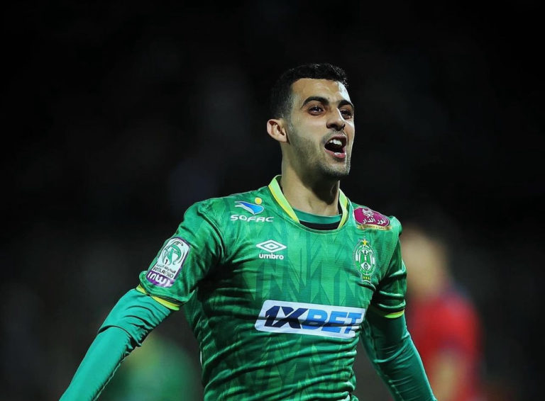 يوسف بلعمري يودع الرجاء برسالة مؤثرة لجماهير النادي